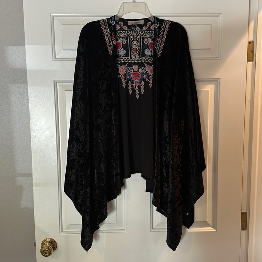 Velvet black shawl